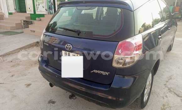 Ra Àlòkù Toyota Matrix Blue Ọkọ̀ in Cotonou ni Benin Ra Àlòkù Toyota Matrix Blue Ọkọ̀ in Cotonou ni Benin