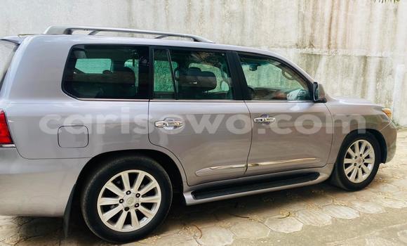 Acheter Occasion Voiture Lexus LX 570 Gris à Abomey Calavi, Benin Acheter Occasion Voiture Lexus LX 570 Gris à Abomey Calavi, Benin
