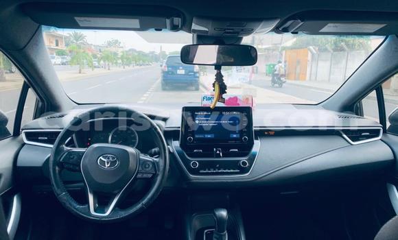 Sayi Na hannu Toyota Corolla White Mota in Cotonou a Benin Sayi Na hannu Toyota Corolla White Mota in Cotonou a Benin