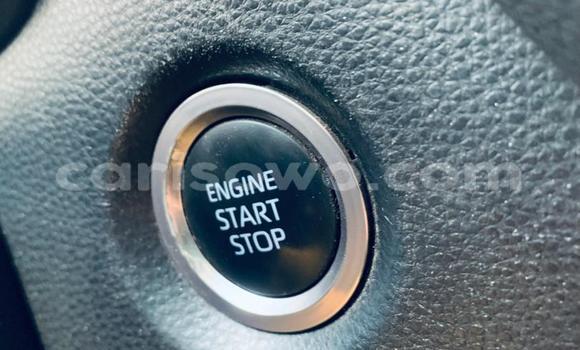 Sayi Na hannu Toyota Corolla White Mota in Cotonou a Benin Sayi Na hannu Toyota Corolla White Mota in Cotonou a Benin