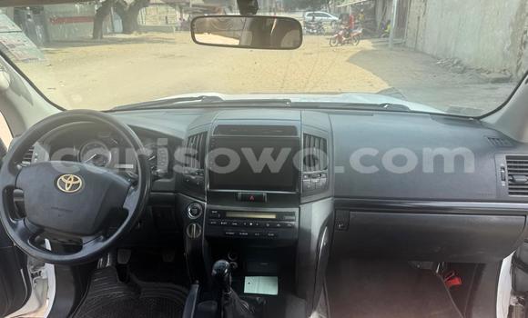 Acheter Occasion Voiture Toyota Land Cruiser Blanc à Cotonou, Benin Acheter Occasion Voiture Toyota Land Cruiser Blanc à Cotonou, Benin