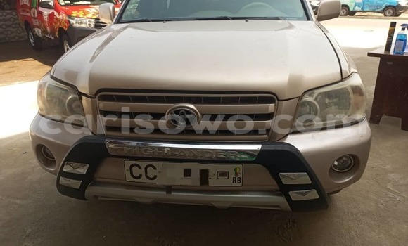 Sayi Na hannu Toyota Highlander M Mota in Cotonou a Benin