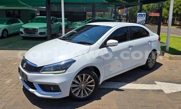 Acheter Occasion Voiture Suzuki Ciaz Blanc à Porto Novo, Benin