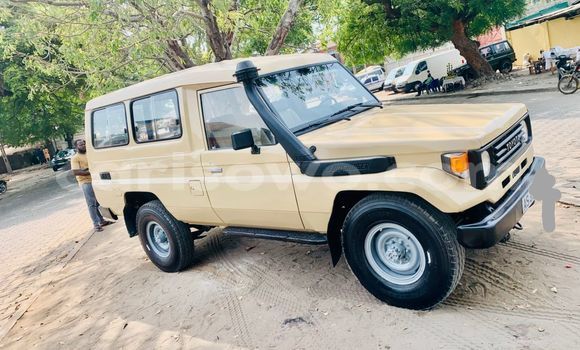 Acheter Occasion Voiture Toyota Land Cruiser Beige à Cotonou, Benin Acheter Occasion Voiture Toyota Land Cruiser Beige à Cotonou, Benin