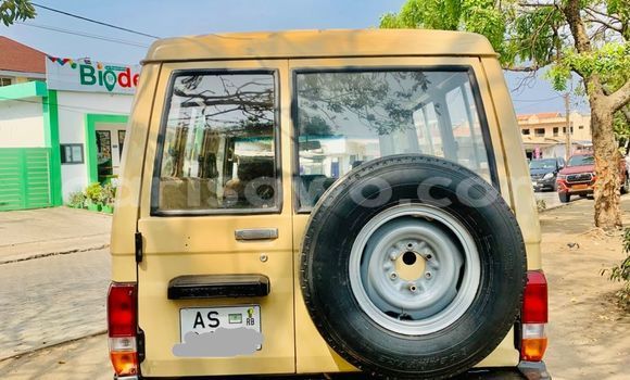 Acheter Occasion Voiture Toyota Land Cruiser Beige à Cotonou, Benin Acheter Occasion Voiture Toyota Land Cruiser Beige à Cotonou, Benin