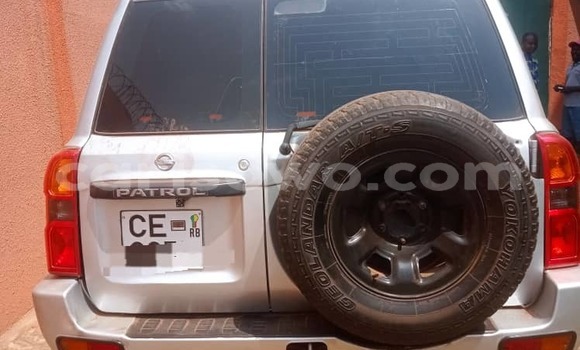 Ra Àlòkù Nissan Patrol Silver Ọkọ̀ in Cotonou ni Benin