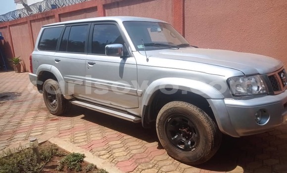 Ra Àlòkù Nissan Patrol Silver Ọkọ̀ in Cotonou ni Benin Ra Àlòkù Nissan Patrol Silver Ọkọ̀ in Cotonou ni Benin