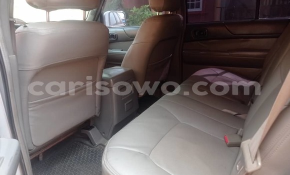 Ra Àlòkù Nissan Patrol Silver Ọkọ̀ in Cotonou ni Benin Ra Àlòkù Nissan Patrol Silver Ọkọ̀ in Cotonou ni Benin