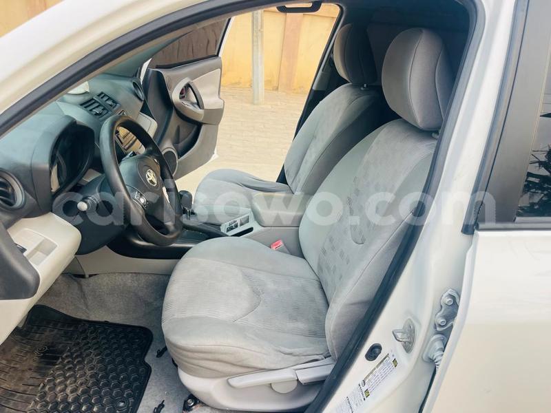 Big with watermark toyota rav4 benin cotonou 22504