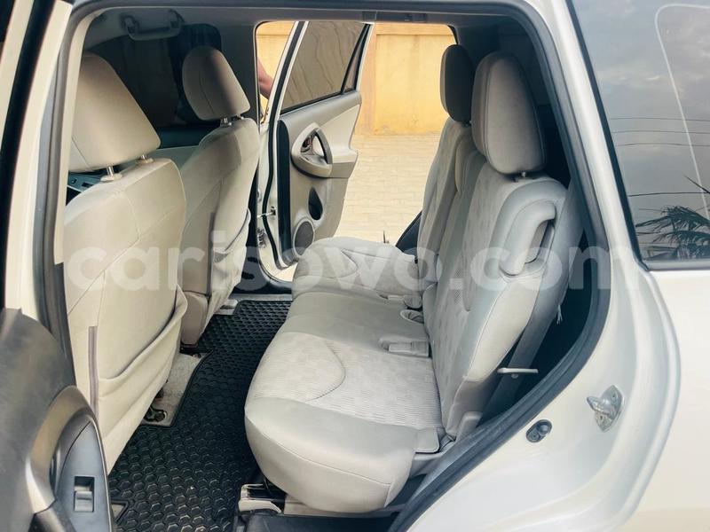 Big with watermark toyota rav4 benin cotonou 22504