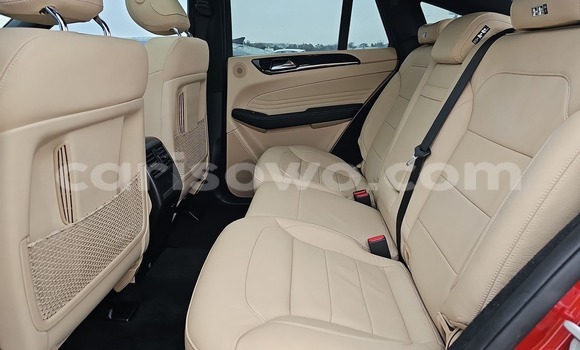 Acheter Import Voiture Mercedes-Benz GLE Rouge à Cotonou, Benin Acheter Import Voiture Mercedes-Benz GLE Rouge à Cotonou, Benin