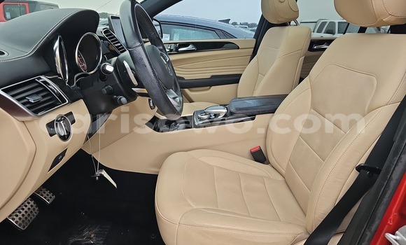 Acheter Import Voiture Mercedes-Benz GLE Rouge à Cotonou, Benin Acheter Import Voiture Mercedes-Benz GLE Rouge à Cotonou, Benin