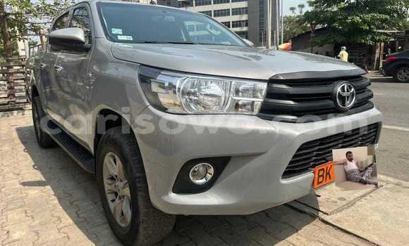 Buy Used Toyota Hilux Silver Car in Cotonou in Benign