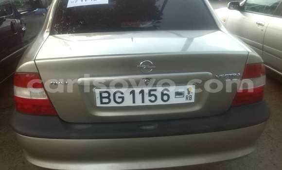 Sayi Na hannu Opel Vectra Brown Mota in Cotonou a Benin Sayi Na hannu Opel Vectra Brown Mota in Cotonou a Benin