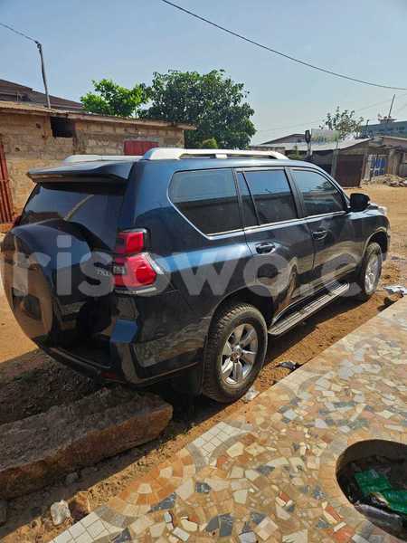 Big with watermark toyota prado benin cotonou 22531
