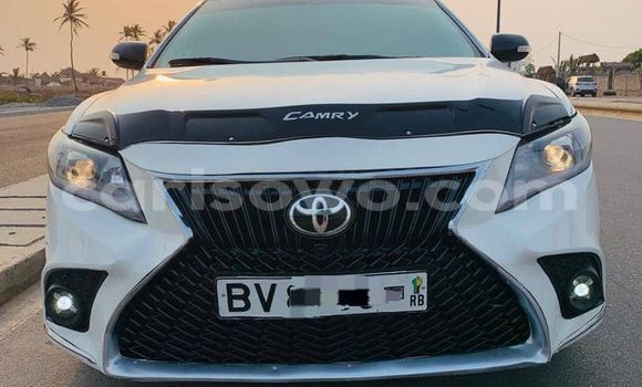 Ra Àlòkù Toyota Camry Silver Ọkọ̀ in Cotonou ni Benin