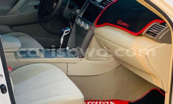 Ra Àlòkù Toyota Camry Silver Ọkọ̀ in Cotonou ni Benin Ra Àlòkù Toyota Camry Silver Ọkọ̀ in Cotonou ni Benin