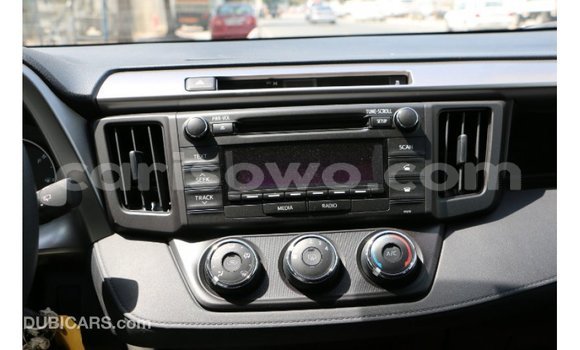 Acheter Import Voiture Toyota RAV4 Noir à Import - Dubai, Benin Acheter Import Voiture Toyota RAV4 Noir à Import - Dubai, Benin