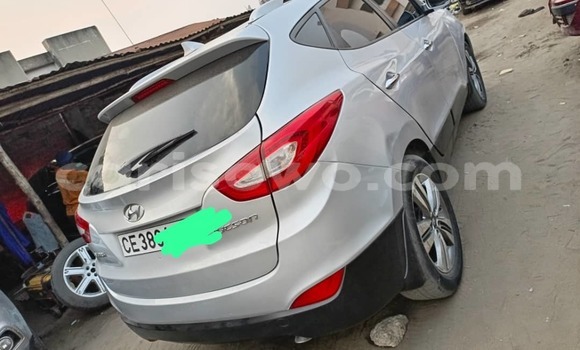 Acheter Occasion Voiture Hyundai Tucson Gris à Cotonou, Benin Acheter Occasion Voiture Hyundai Tucson Gris à Cotonou, Benin