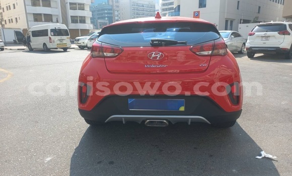 Sayi Na hannu Hyundai Veloster Red Mota in Porto Novo a Benin Sayi Na hannu Hyundai Veloster Red Mota in Porto Novo a Benin