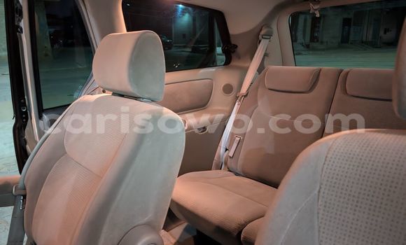 Acheter Occasion Voiture Toyota Sienna Beige à Abomey Calavi, Benin Acheter Occasion Voiture Toyota Sienna Beige à Abomey Calavi, Benin