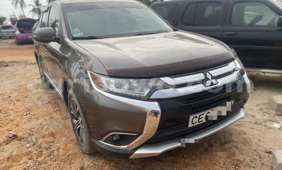 Buy Used Mitsubishi Outlander Silver Car in Cotonou in Benign