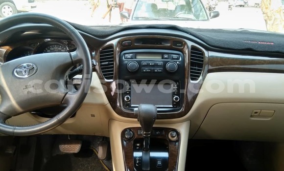 Acheter Occasion Voiture Toyota Highlander Gris à Cotonou, Benin Acheter Occasion Voiture Toyota Highlander Gris à Cotonou, Benin