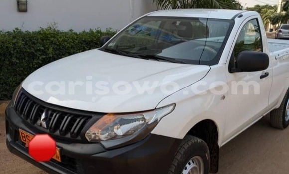 Buy Used Mitsubishi Space Wagon White Car in Abomey Calavi in Benign Buy Used Mitsubishi Space Wagon White Car in Abomey Calavi in Benign