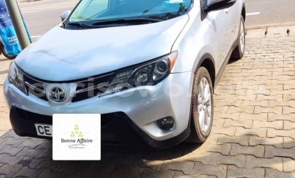 Sayi Na hannu Toyota RAV4 Azurfa Mota in Abomey Calavi a Benin Sayi Na hannu Toyota RAV4 Azurfa Mota in Abomey Calavi a Benin