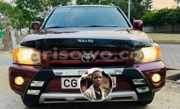 Sayi Na hannu Toyota Highlander Red Mota in Abomey Calavi a Benin Sayi Na hannu Toyota Highlander Red Mota in Abomey Calavi a Benin