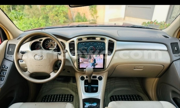 Sayi Na hannu Toyota Highlander Red Mota in Abomey Calavi a Benin Sayi Na hannu Toyota Highlander Red Mota in Abomey Calavi a Benin