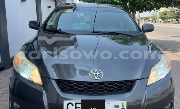 Sayi Na hannu Toyota Matrix Azurfa Mota in Abomey Calavi a Benin
