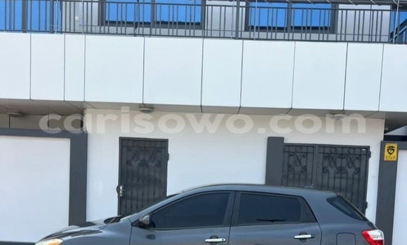 Sayi Na hannu Toyota Matrix Azurfa Mota in Abomey Calavi a Benin Sayi Na hannu Toyota Matrix Azurfa Mota in Abomey Calavi a Benin