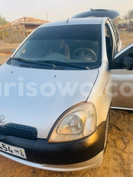 Big with watermark toyota yaris benin cotonou 22572
