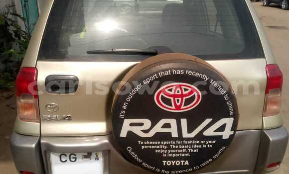 Acheter Occasion Voiture Toyota RAV4 Beige à Cotonou, Benin