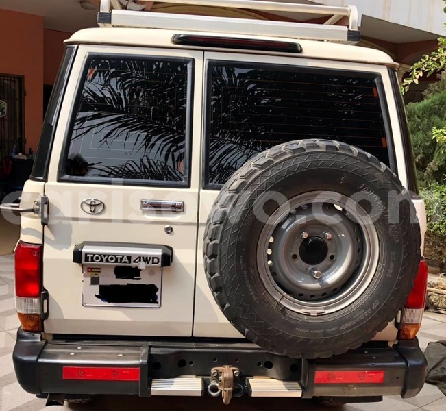 Big with watermark toyota land cruiser benin cotonou 22575