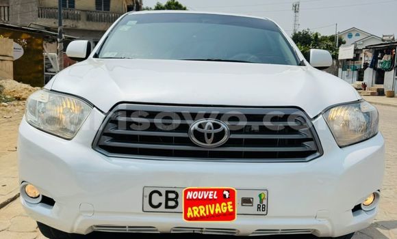 Acheter Occasion Voiture Toyota Highlander Blanc à Cotonou, Benin