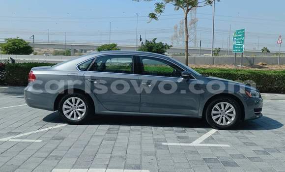 Sayi Na hannu Volkswagen Passat Blue Mota in Porto Novo a Benin Sayi Na hannu Volkswagen Passat Blue Mota in Porto Novo a Benin