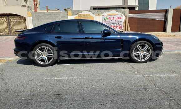 Sayi Na hannu Porsche Panamera Blue Mota in Porto Novo a Benin Sayi Na hannu Porsche Panamera Blue Mota in Porto Novo a Benin