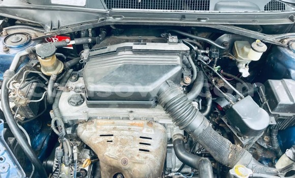 Ra Àlòkù Toyota RAV4 Blue Ọkọ̀ in Cotonou ni Benin Ra Àlòkù Toyota RAV4 Blue Ọkọ̀ in Cotonou ni Benin