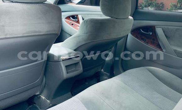 Sayi Na hannu Toyota Camry Azurfa Mota in Cotonou a Benin Sayi Na hannu Toyota Camry Azurfa Mota in Cotonou a Benin