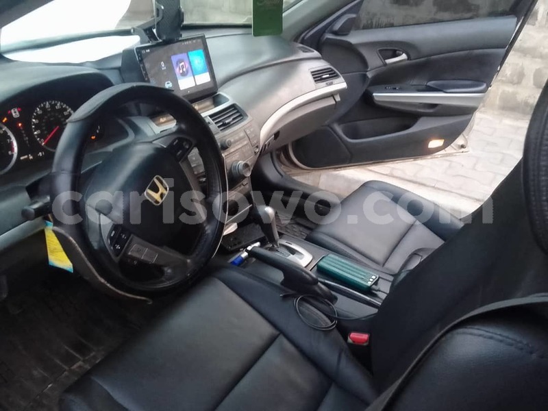 Big with watermark honda accord benin cotonou 22617