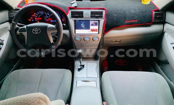 Ra Imported Toyota Camry funfun Ọkọ̀ in Cotonou ni Benin Ra Imported Toyota Camry funfun Ọkọ̀ in Cotonou ni Benin