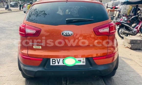 Acheter Import Voiture Kia Sportage Rouge à Cotonou, Benin Acheter Import Voiture Kia Sportage Rouge à Cotonou, Benin