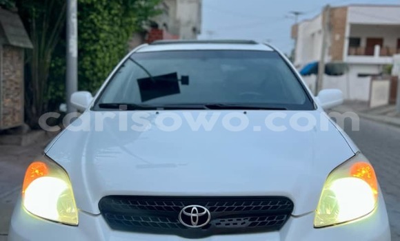 Sayi Na hannu Toyota Matrix White Mota in Cotonou a Benin Sayi Na hannu Toyota Matrix White Mota in Cotonou a Benin