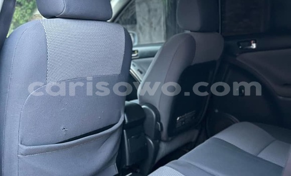 Sayi Na hannu Toyota Matrix White Mota in Cotonou a Benin Sayi Na hannu Toyota Matrix White Mota in Cotonou a Benin