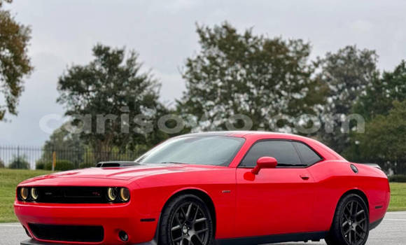 Sayi Na hannu Dodge Challenger Red Mota in Porto Novo a Benin Sayi Na hannu Dodge Challenger Red Mota in Porto Novo a Benin