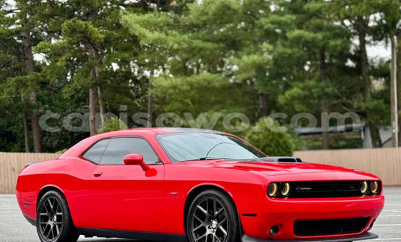 Sayi Na hannu Dodge Challenger Red Mota in Porto Novo a Benin Sayi Na hannu Dodge Challenger Red Mota in Porto Novo a Benin