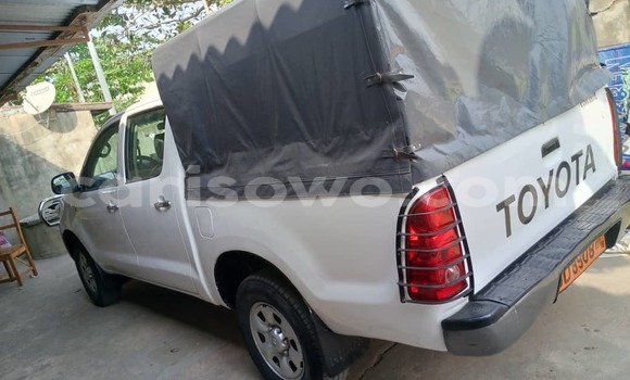 Buy Used Toyota Hilux White Car in Cotonou in Benign Buy Used Toyota Hilux White Car in Cotonou in Benign