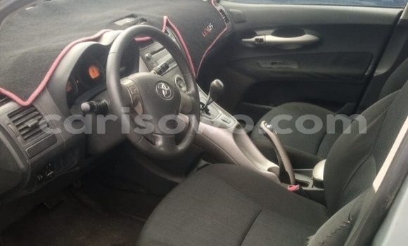 Sayi Na hannu Toyota Auris Azurfa Mota in Cotonou a Benin Sayi Na hannu Toyota Auris Azurfa Mota in Cotonou a Benin